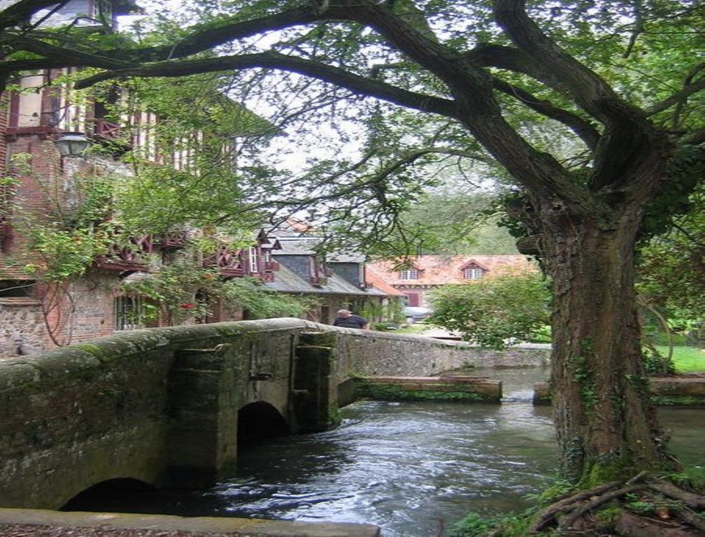 Le Moulin Fleuri Du Petit Appeville Exteriér fotografie